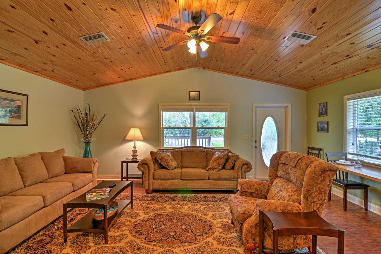 Crystal River Cottage On 1 Acre With Deck And Porch! Yankeetown 외부 사진