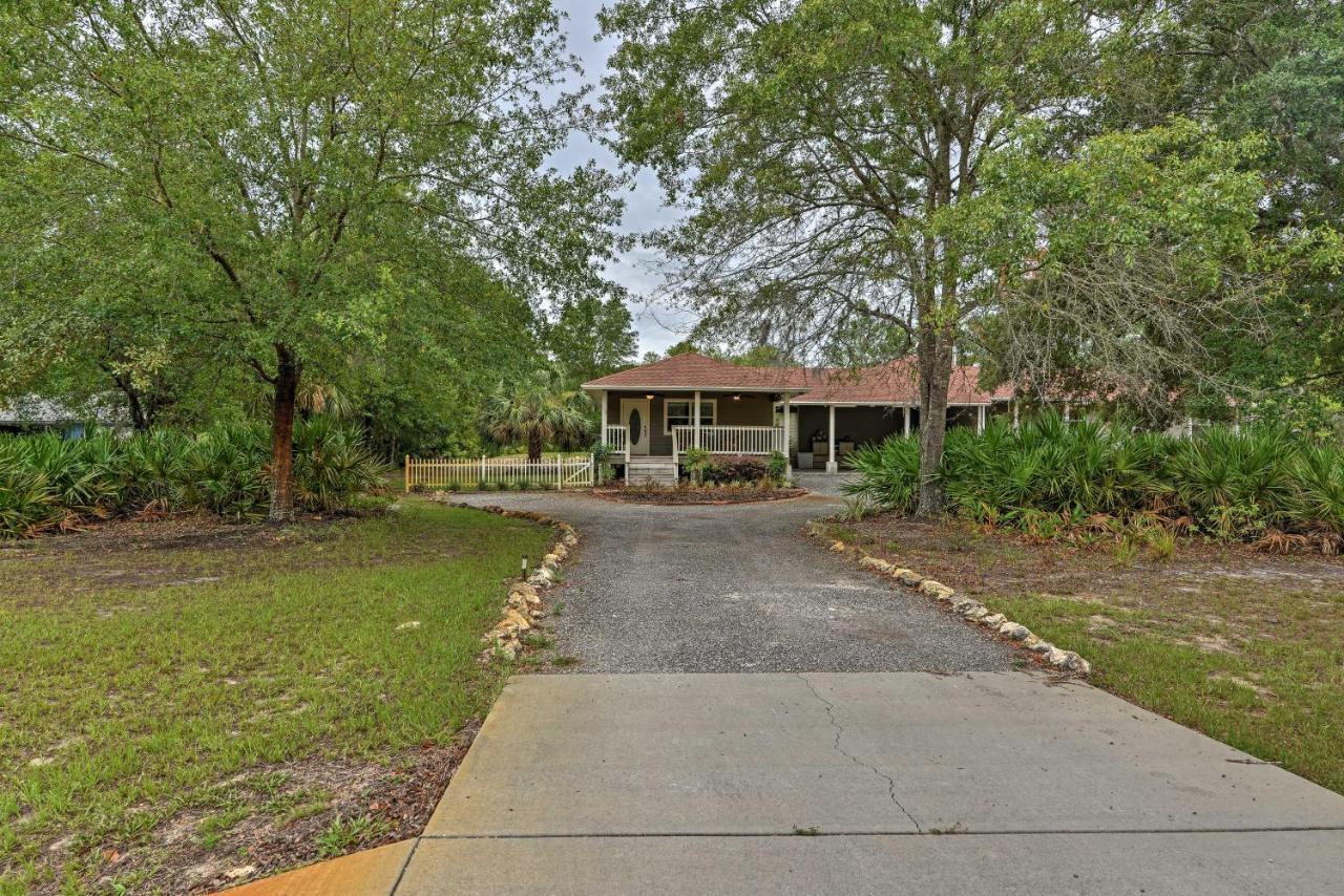 Crystal River Cottage On 1 Acre With Deck And Porch! Yankeetown 외부 사진